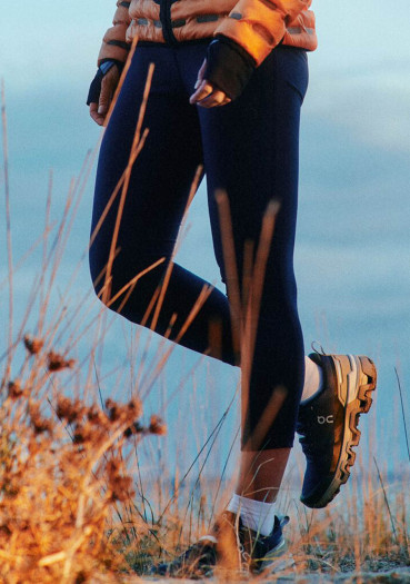 szczegóły On Running Cloudwander Waterproof, Navy/Desert