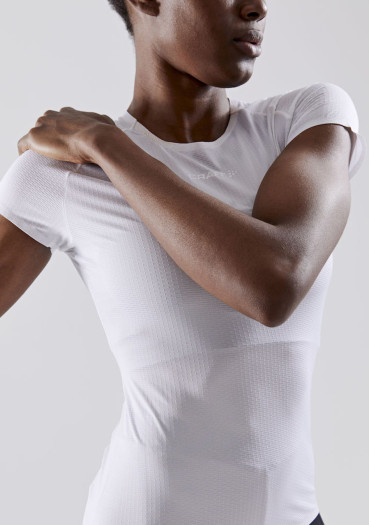 szczegóły Damska koszulka sportowa CRAFT Nanoweight z krótkim rękawem