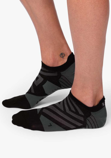 szczegóły Męskie skarpety On Running Low Sock M Black / Shadow